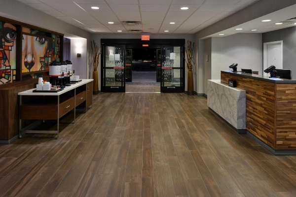 Hampton Inn By Hilton And Suites Las Vegas Airport Main image